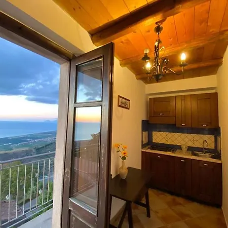 Nebrodi Holiday House Holiday home San Marco d'Alunzio